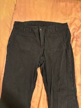 American Eagle Boot cut cargo pants